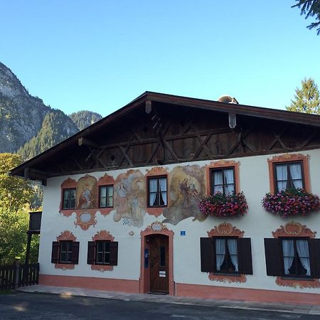 Ferienwohnungen Im Lueftlmalereck, Mussldomahaus Обераммергау Экстерьер фото